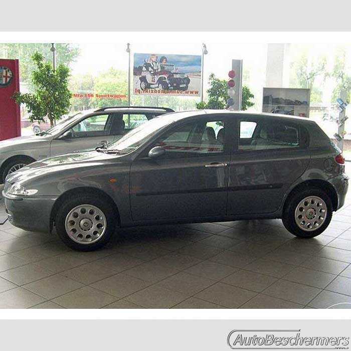 Stootlijsten set zwart Alfa Romeo 147 5-deurs 10.2000-12.2010