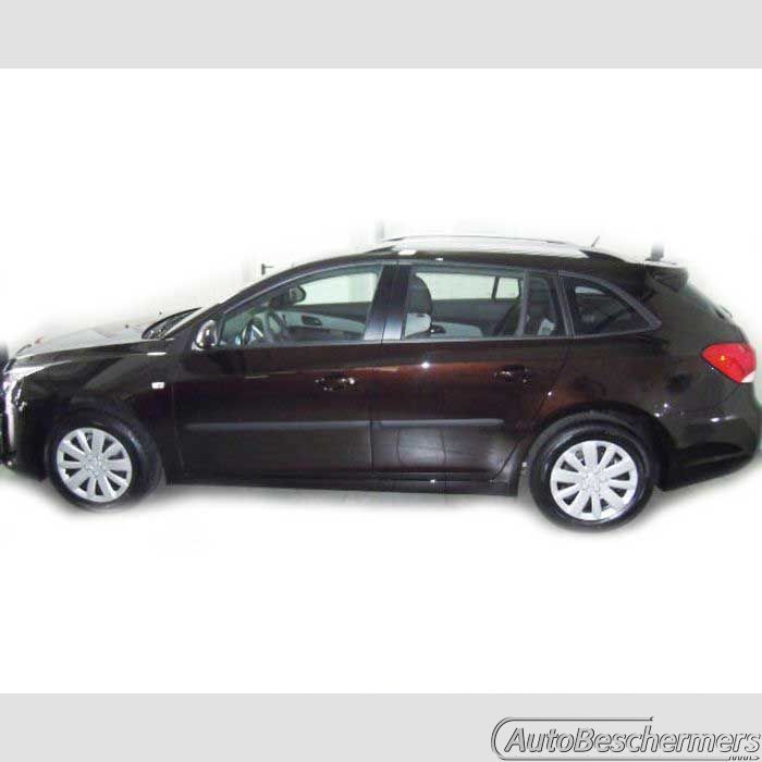 Stootlijsten set zwart Chevrolet Cruze Wagon 08.2011-