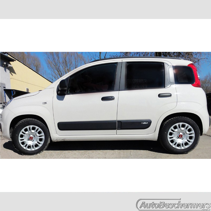 Stootlijsten set zwart Fiat Panda 03.2012-