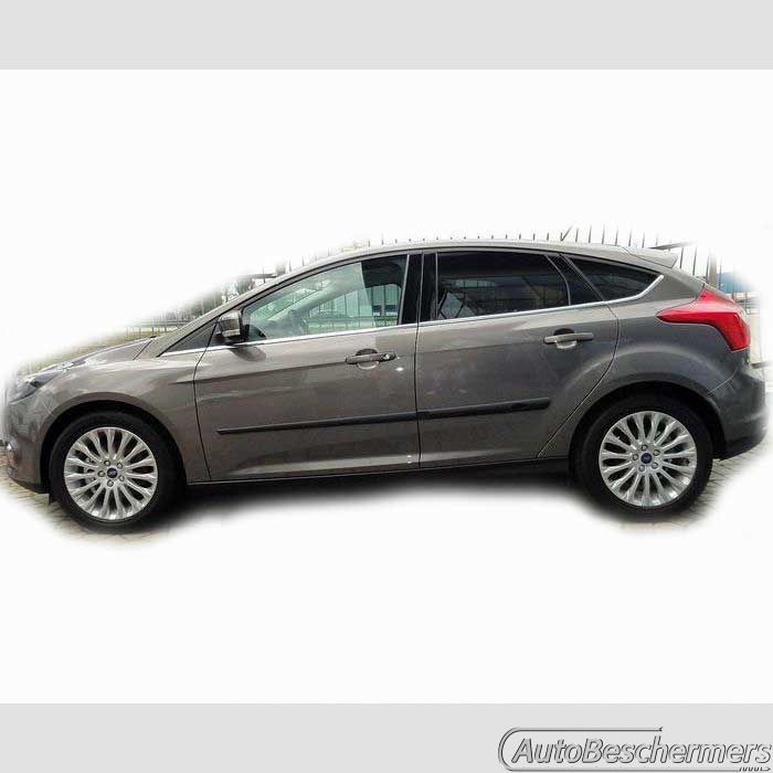 Stootlijsten set zwart Ford Focus 5-deurs 06.2011-