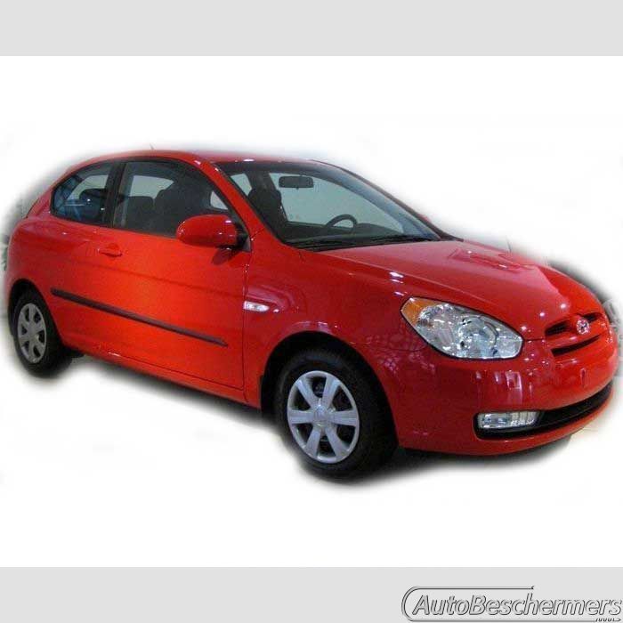 Stootlijsten set zwart Hyundai Accent 3-deurs 2006-2011