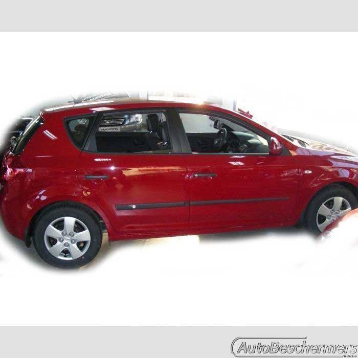Stootlijsten set zwart Kia Ceed 5-deurs 2007-04.2012