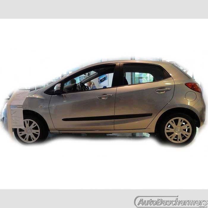 Stootlijsten set zwart Mazda2 2011-