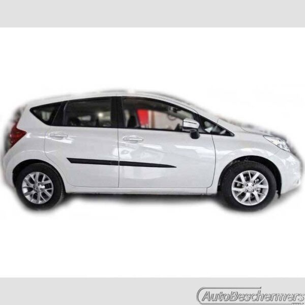 Stootlijsten set zwart Nissan Note II 09.2013-