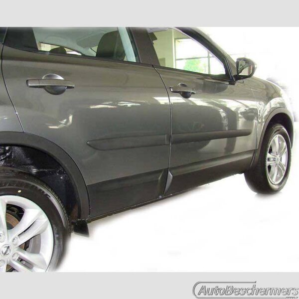 Stootlijsten set zwart Nissan Qashqai 02.2007-01.2014