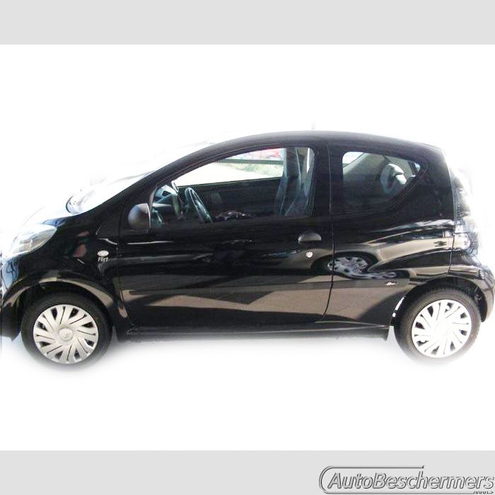 Stootlijsten set zwart Peugeot 107 3-deurs 03.2005-03.2014