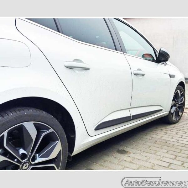 Stootlijsten set zwart Renault Megane HB 03.2016- - Afbeelding 2