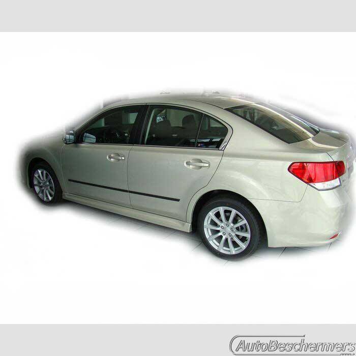 Stootlijsten set zwart Subaru Legacy 04.2010-