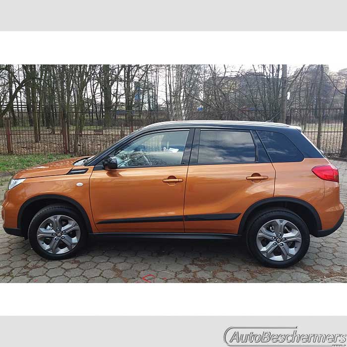 Stootlijsten set zwart Suzuki Vitara 03.2015- breed