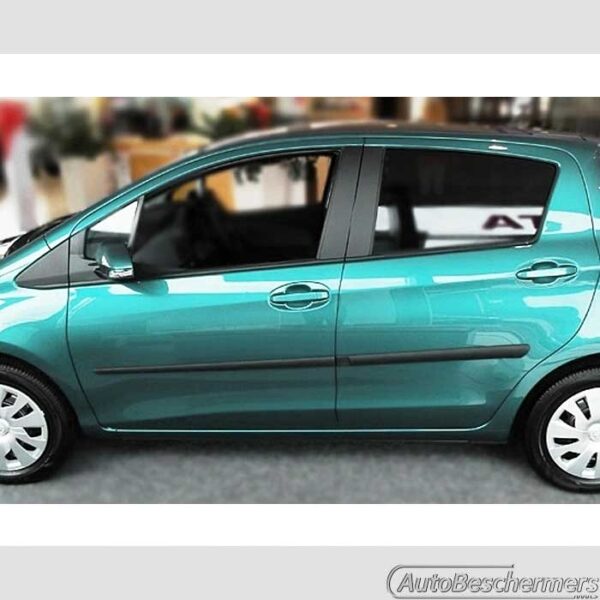 Stootlijsten set zwart Toyota Yaris 5-deurs 04.2017-08.2020 - Afbeelding 2