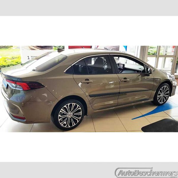 Stootlijsten set zwart Toyota Corolla Sedan 04.2019- - Afbeelding 3