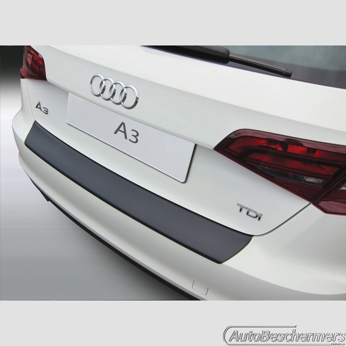 Achterbumperbeschermer zwart Audi A3 en S3 Sportback 5-deurs 06.2012-