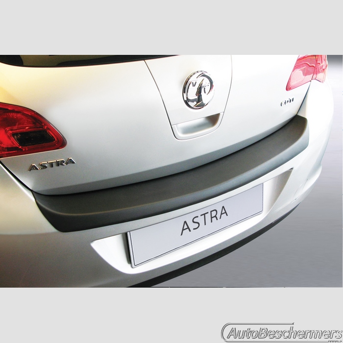 Achterbumperbeschermer zwart Opel Astra J 5-deurs 12.2009-08.2012