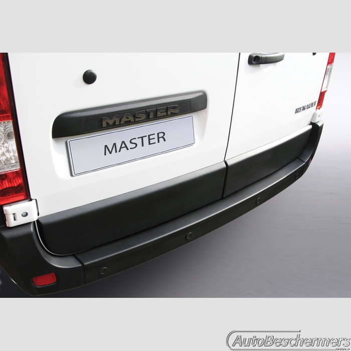 Achterbumperbeschermer zwart Renault Master 07.2010-