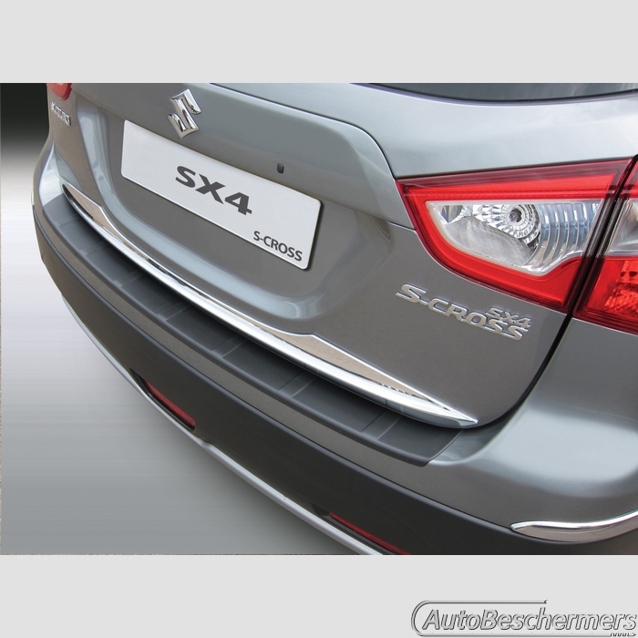 Achterbumperbeschermer zwart Suzuki SX4 S-Cross 10.2013- met ribbel