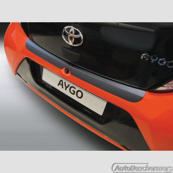 Achterbumperbeschermer zwart Toyota Aygo 3- en 5-deurs 07.2014-