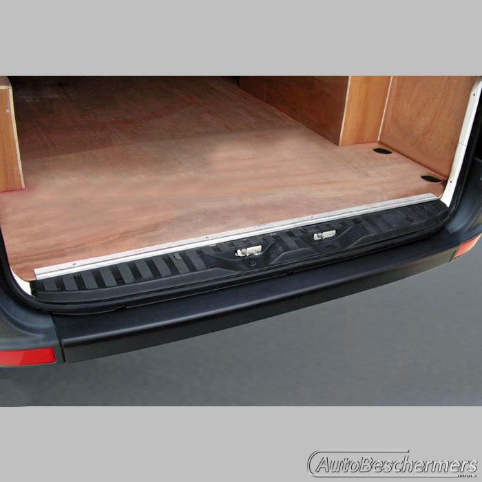 Achterbumperbeschermer zwart Volkswagen Crafter -03.2017